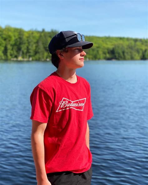 Isaac Kragten Bio, Net Worth, Movies, Age, Instagram, Odd.